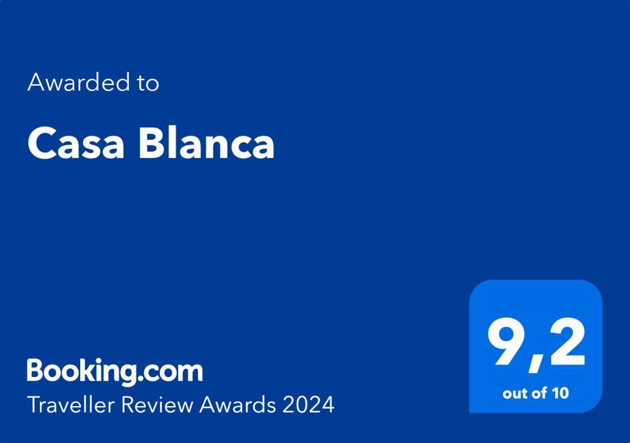 Casa Blanca *
